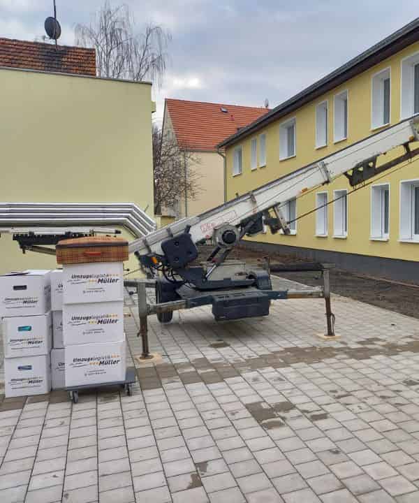 Möbellift in Krefeld für den Firmenumzug